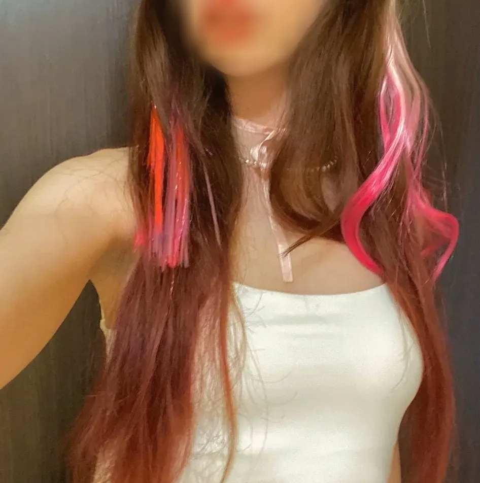 Melina, 22