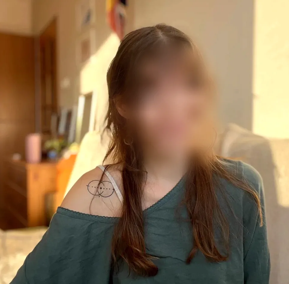 Nina, 28