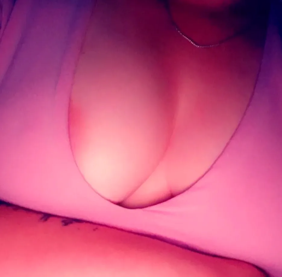 Pauline, 39