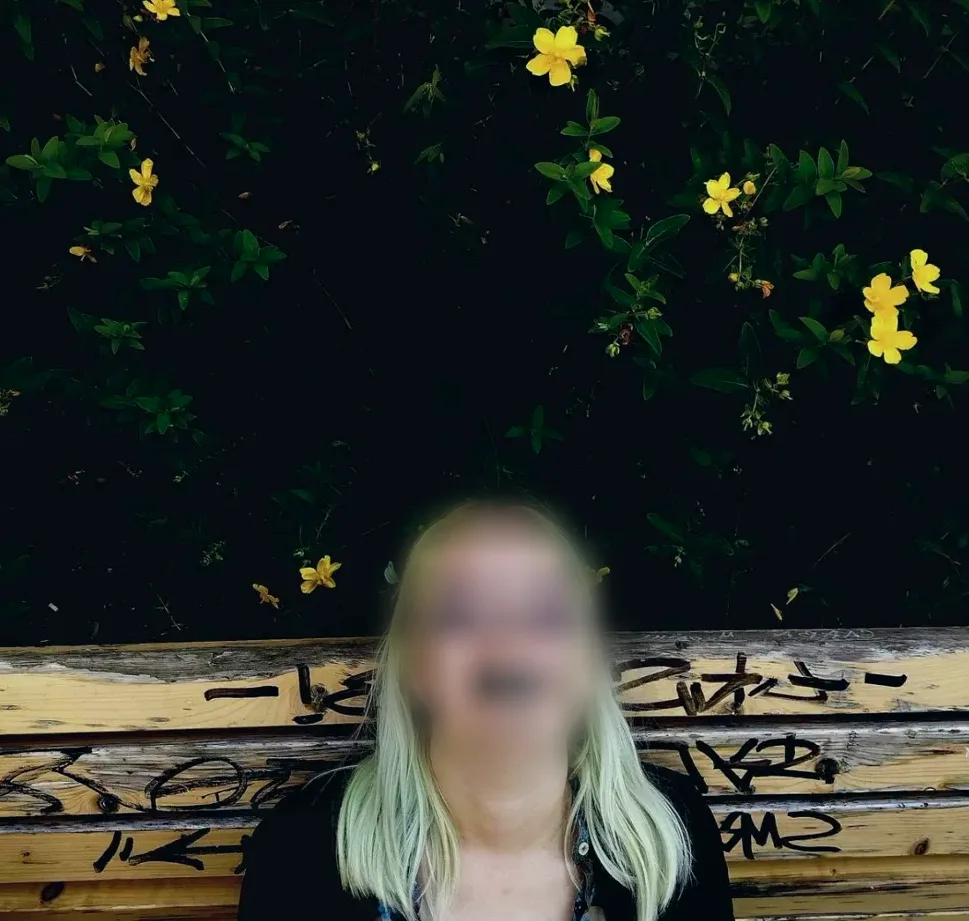 Selina, 19